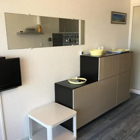 Fort-mahon-plage, 1 Piece, 4 Personnes - Fr-1-482-21 Apartment Fort-Mahon-Plage